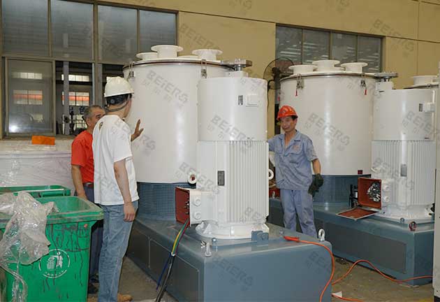 負(fù)極材料拌料機(jī) 負(fù)極材料拌料機(jī)